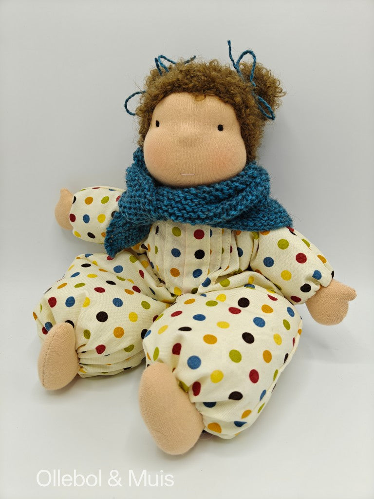 Rag doll brown hair orange apples