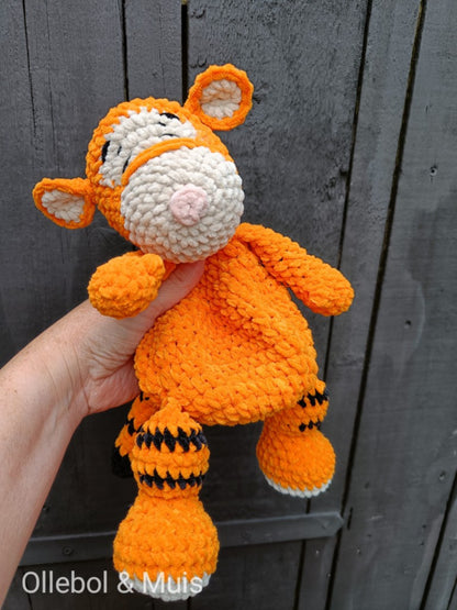 Hug Tigger