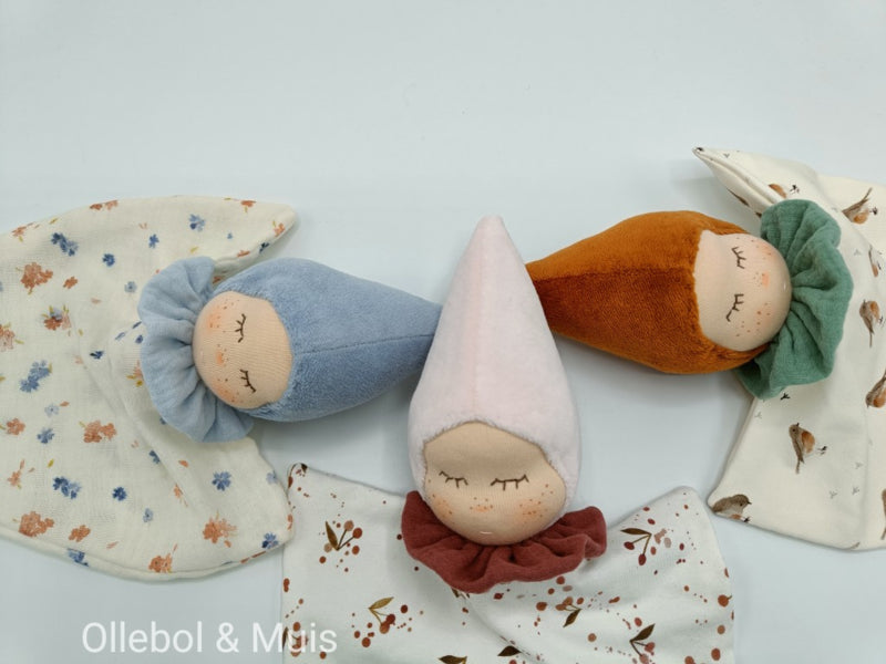 Waldorf gnome knuffel