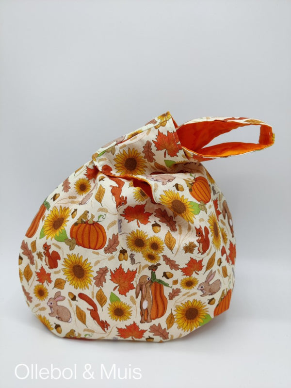 Knot Bag Halloween Ditsy print Belle &amp; Boo