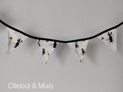 Sustainable flag garland Belle &amp; Boo Halloween print