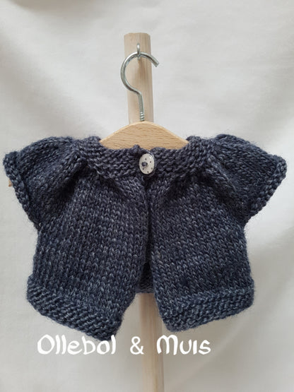 handgebreide vestjes voor poppen 33-38 cm