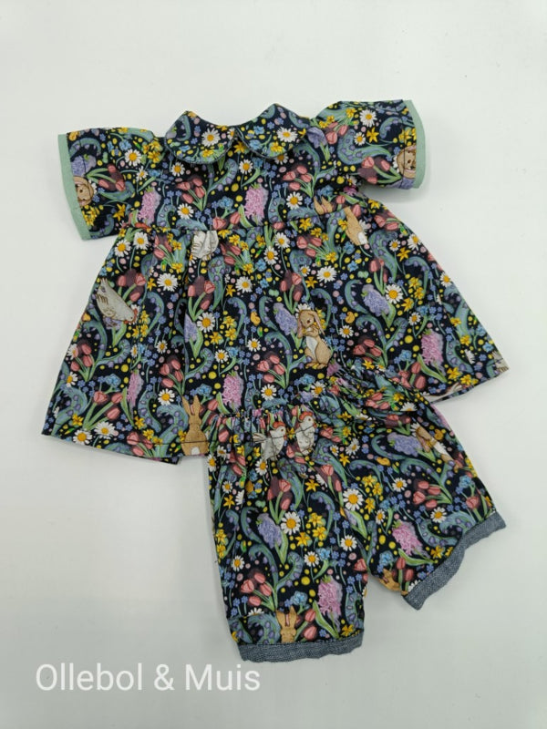 Poppenjurk en broekje pop 33-38 cm