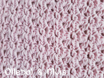 Gehaakte deken licht roze