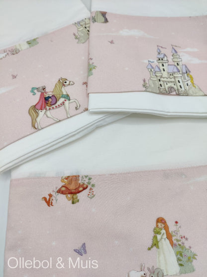 Belle &amp; Boo cot / crib sheet Fairytale Dreams