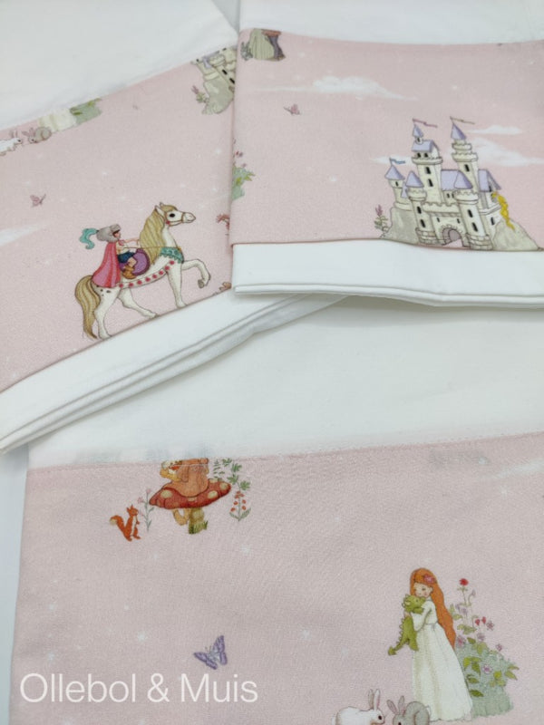 Belle &amp; Boo wieg/babybed lakentje Fairytale Dreams