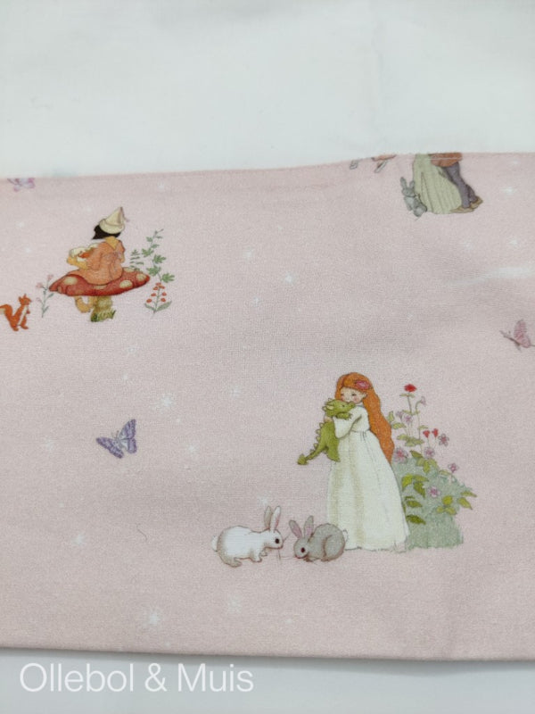 Belle &amp; Boo cot / crib sheet Fairytale Dreams