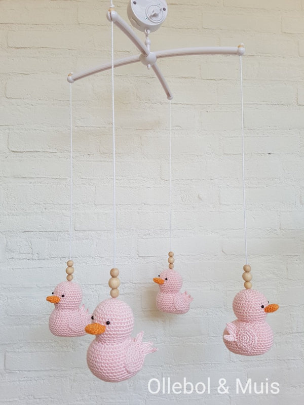 Muziekmobiel Ollebol &amp; Muis met roze eendjes
