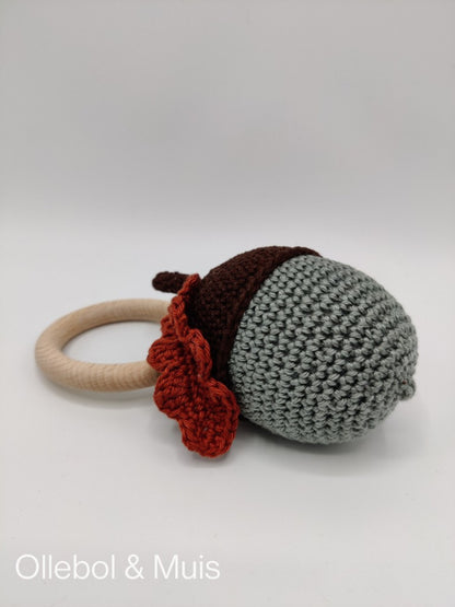 Rattle / teether acorn