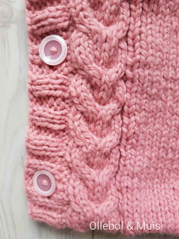 Gestrickter Strampelsack / Fußsack Rosa