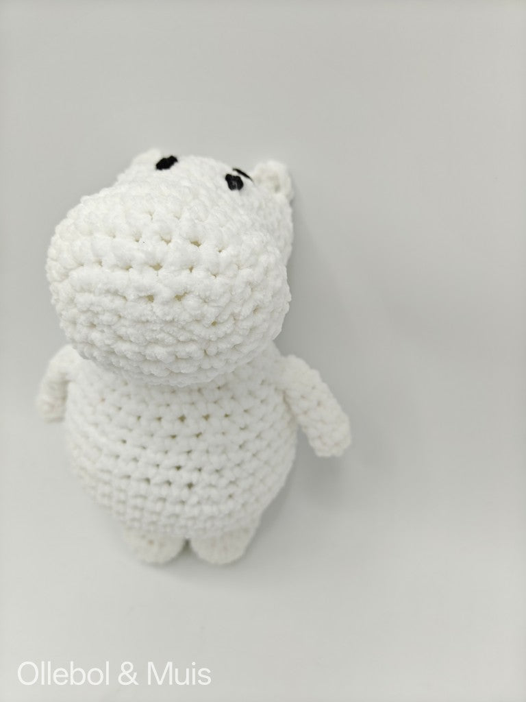 Crocheted Moomin / Snorkmaiden