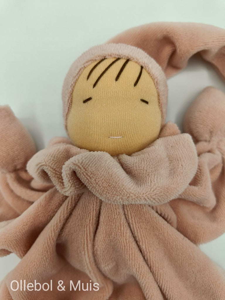Antroposofisch vlinderpopje roze nude