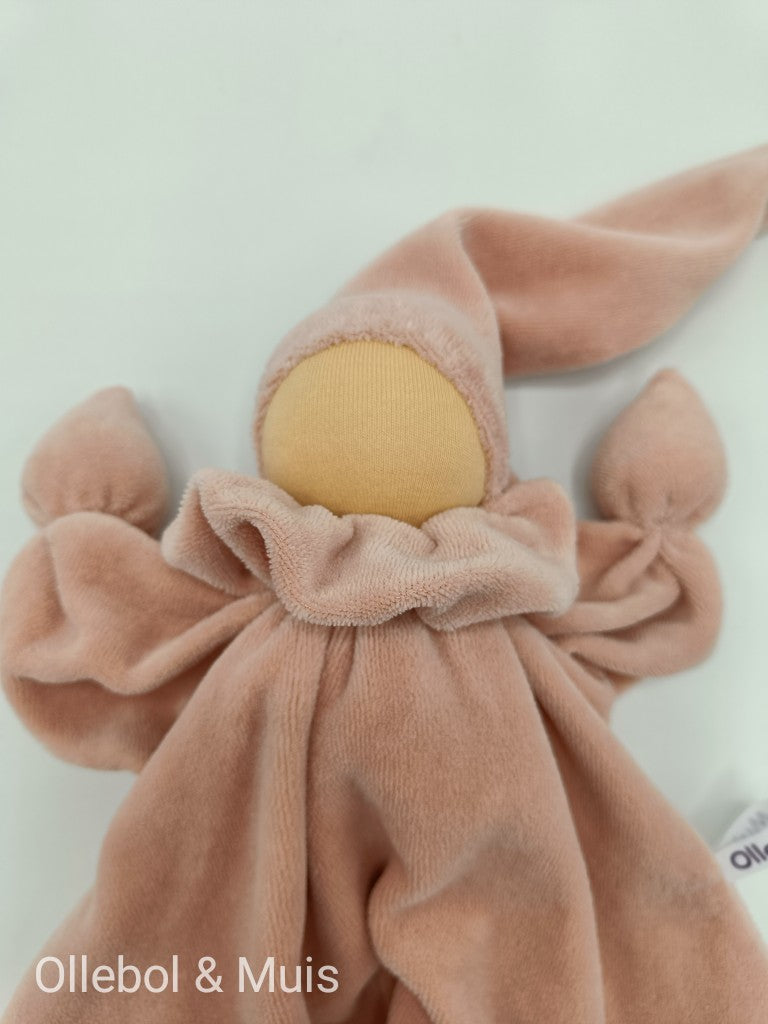 Antroposofisch vlinderpopje roze nude zonder gezichtje