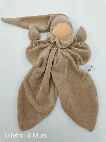 Antroposofisch vlinderpopje taupe zonder gezichtje