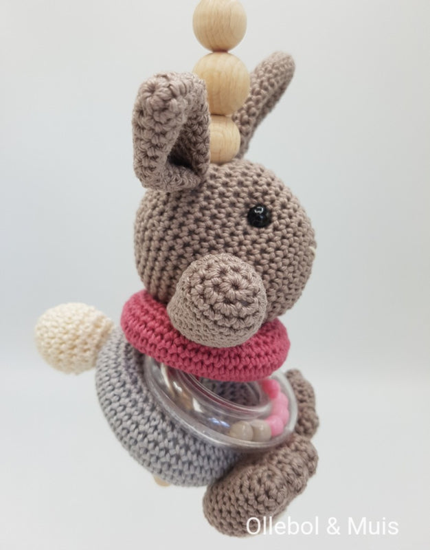 Wagenhanger / Maxi cosi hanger rammelkonijn roze/grijs
