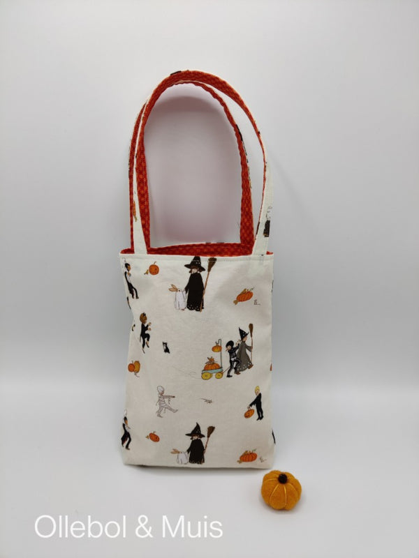 Halloween bag made from Belle &amp; Boo fabric