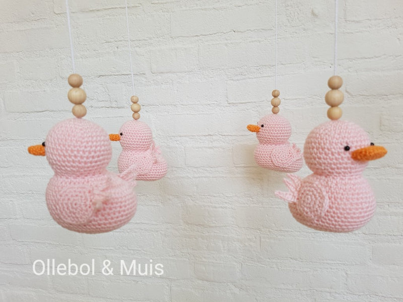 Muziekmobiel Ollebol &amp; Muis met roze eendjes