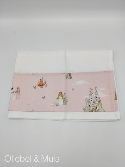 Belle &amp; Boo crib/cot sheet Fairytale Dreams